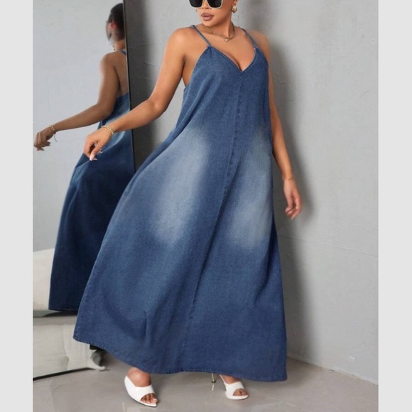 Plus size denim cami maxi dress - Picture 4 of 5